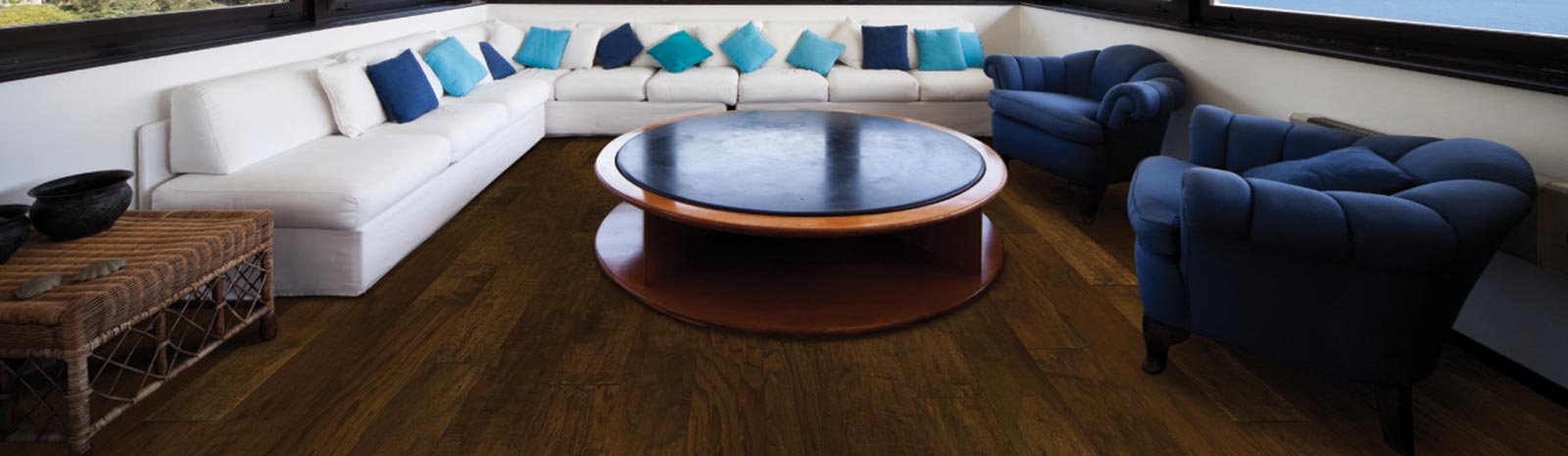 Walnut Saddle Room